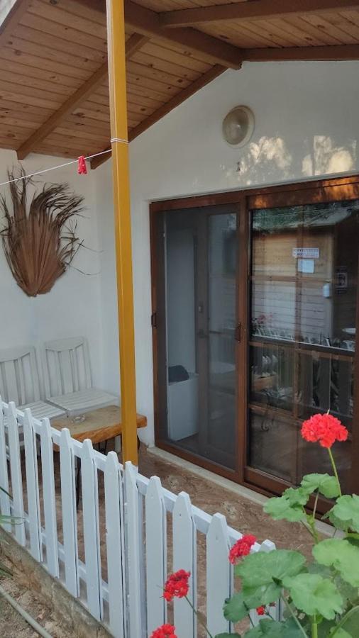 Bed and Breakfast Ata Bungalow Kaş Exterior foto